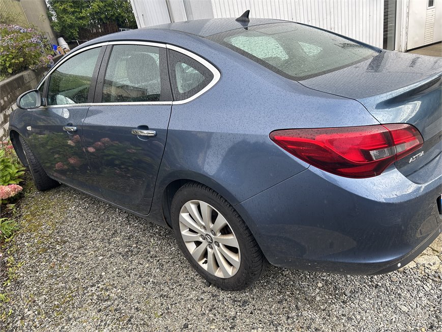 OPEL ASTRA NOTCHBACK 2013 1.7 110hk, 171.000km